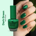 green nailpolish